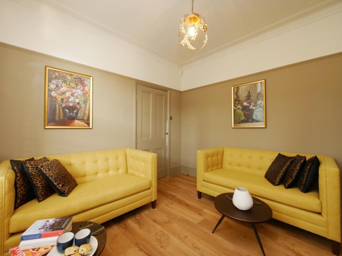Bar Wall Cottage-City Wall Views-Sleeps 5 Йорк Екстер'єр фото